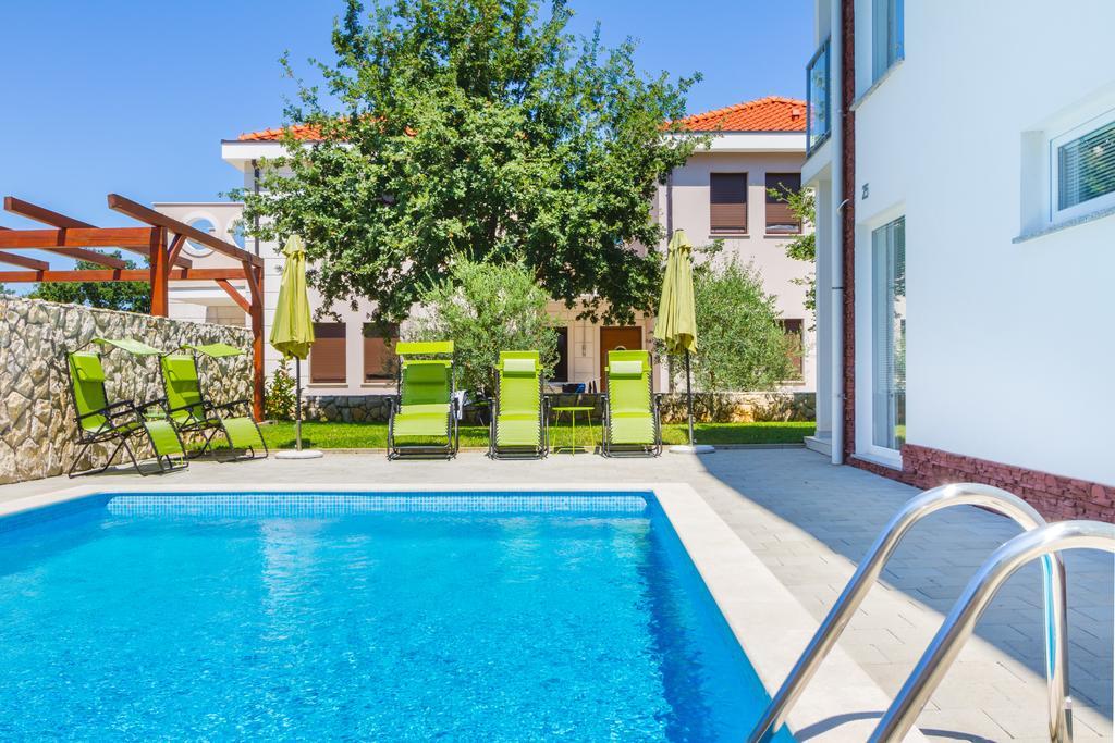 Villa Apartments Futura Vantacici Exterior photo